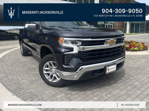 Used 2022 Chevrolet Silverado 1500 LT AWD/4WD image 1
