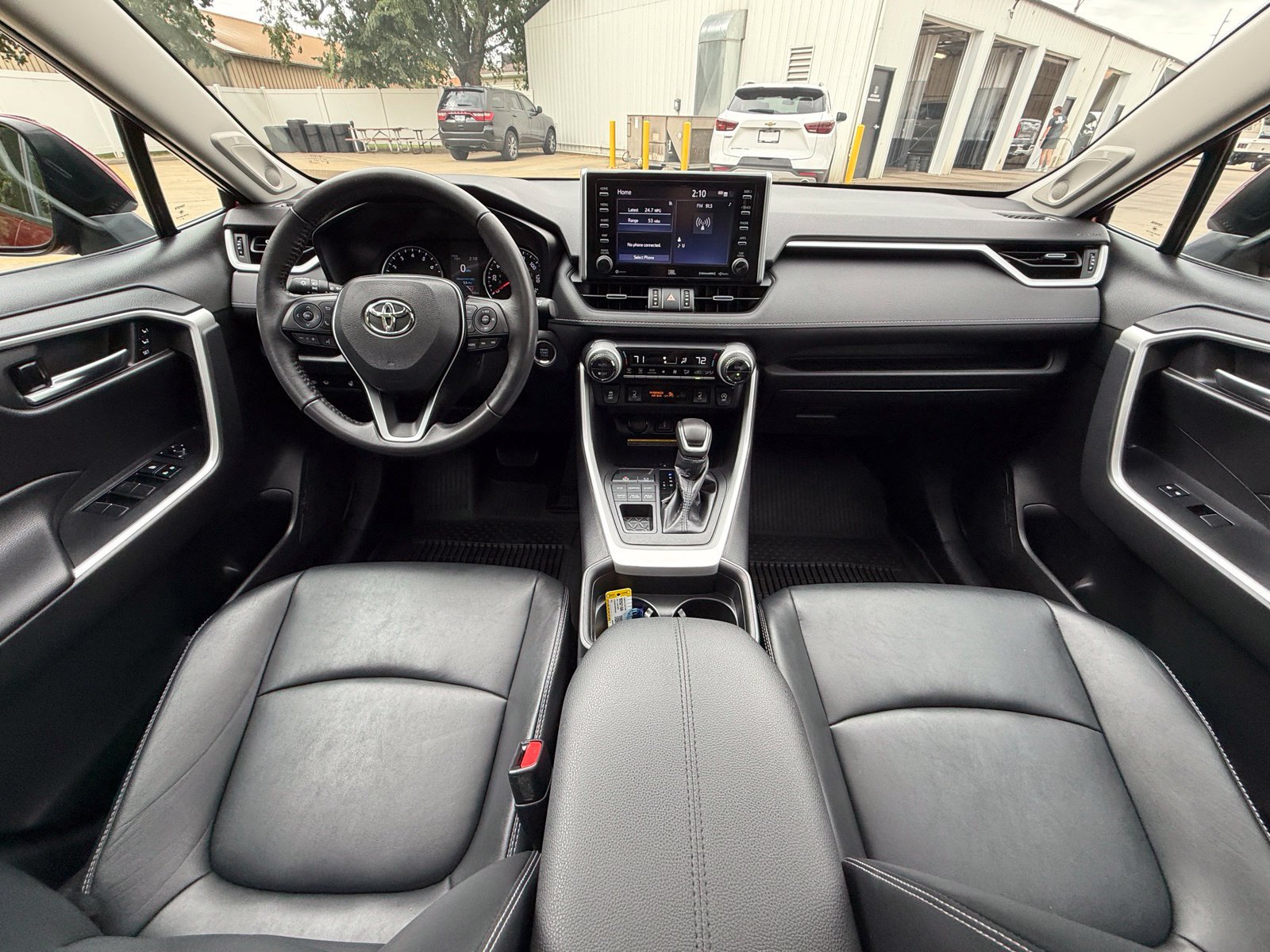 Used 2021 Toyota RAV4 XLE Premium AWD/4WD image 20