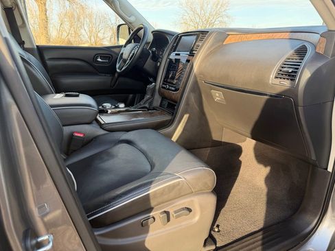 Used 2021 INFINITI QX80 Premium Select w/ All-Season Package AWD/4WD image 34