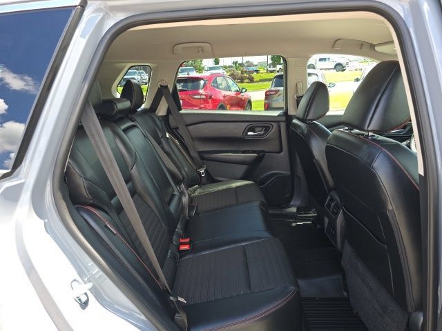 Used 2025 Nissan Rogue SV w/ Rock Creek Premium Package AWD/4WD image 17