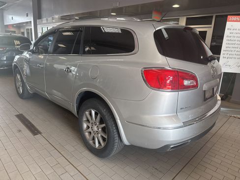 Used 2015 Buick Enclave Leather FWD image 4
