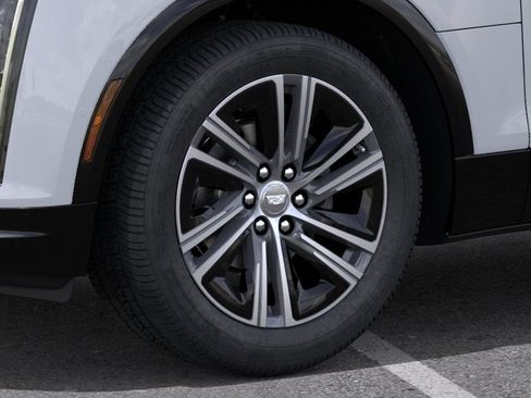 New 2026 Cadillac Lyriq Luxury AWD/4WD image 9