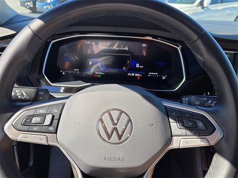 Used 2024 Volkswagen Jetta SE w/ Panoramic Sunroof Package image 24