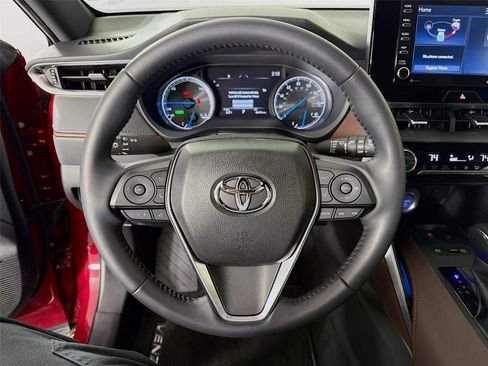 Used 2021 Toyota Venza XLE w/ Activity Package (TMS) AWD/4WD image 12