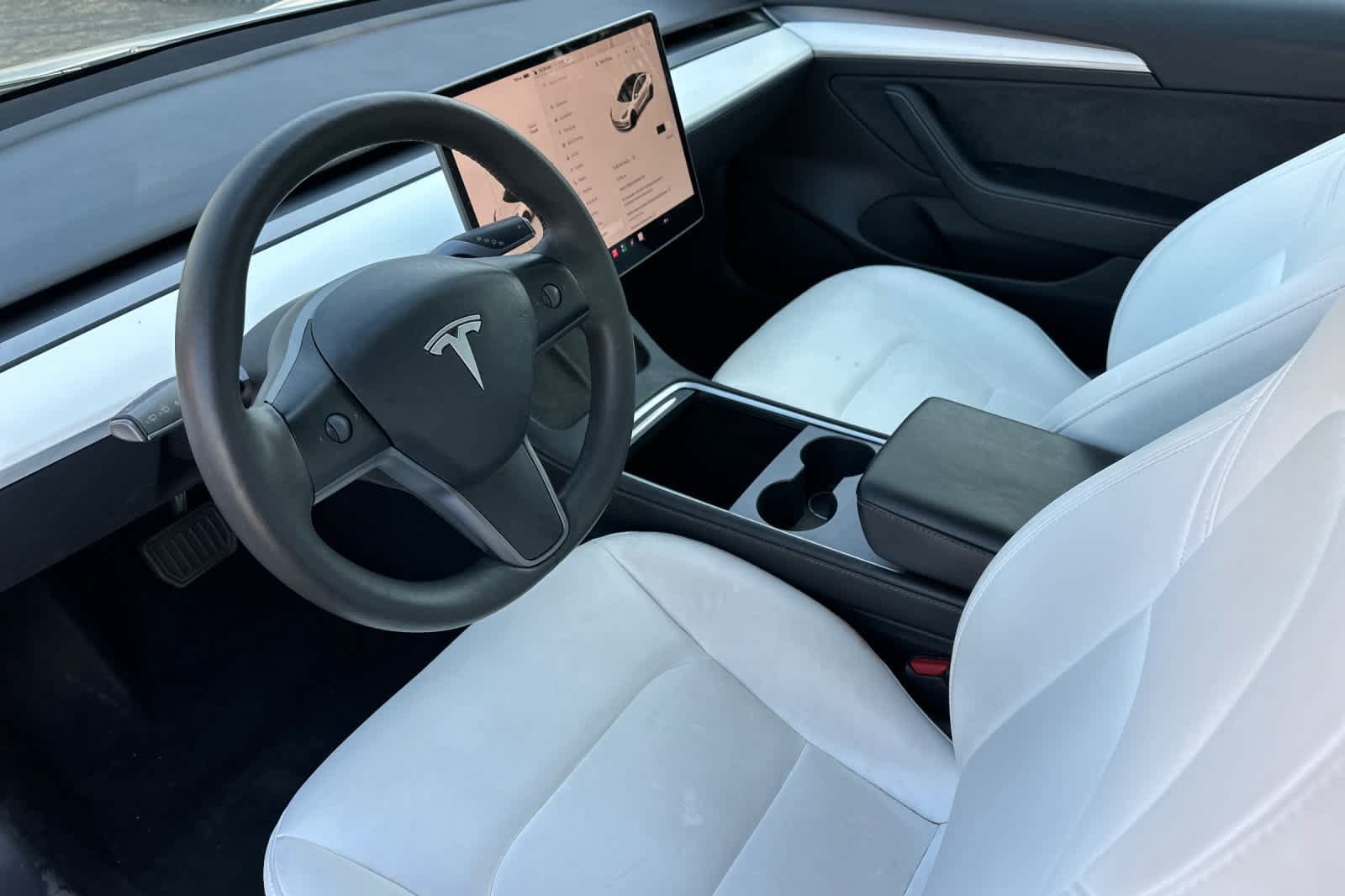 Used 2023 Tesla Model 3 Standard Range RWD image 13