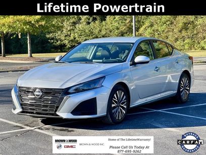 Used 2023 Nissan Altima 2.5 SV