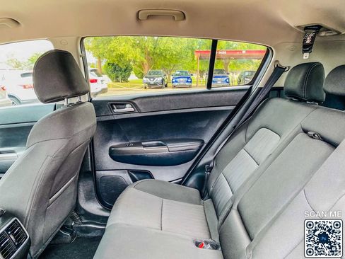 Used 2022 Kia Sportage LX image 25