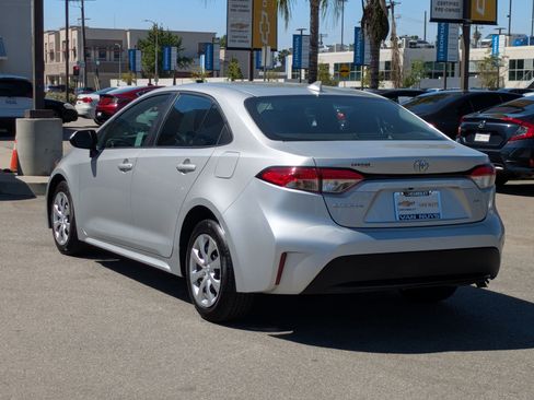 Used 2023 Toyota Corolla LE image 7
