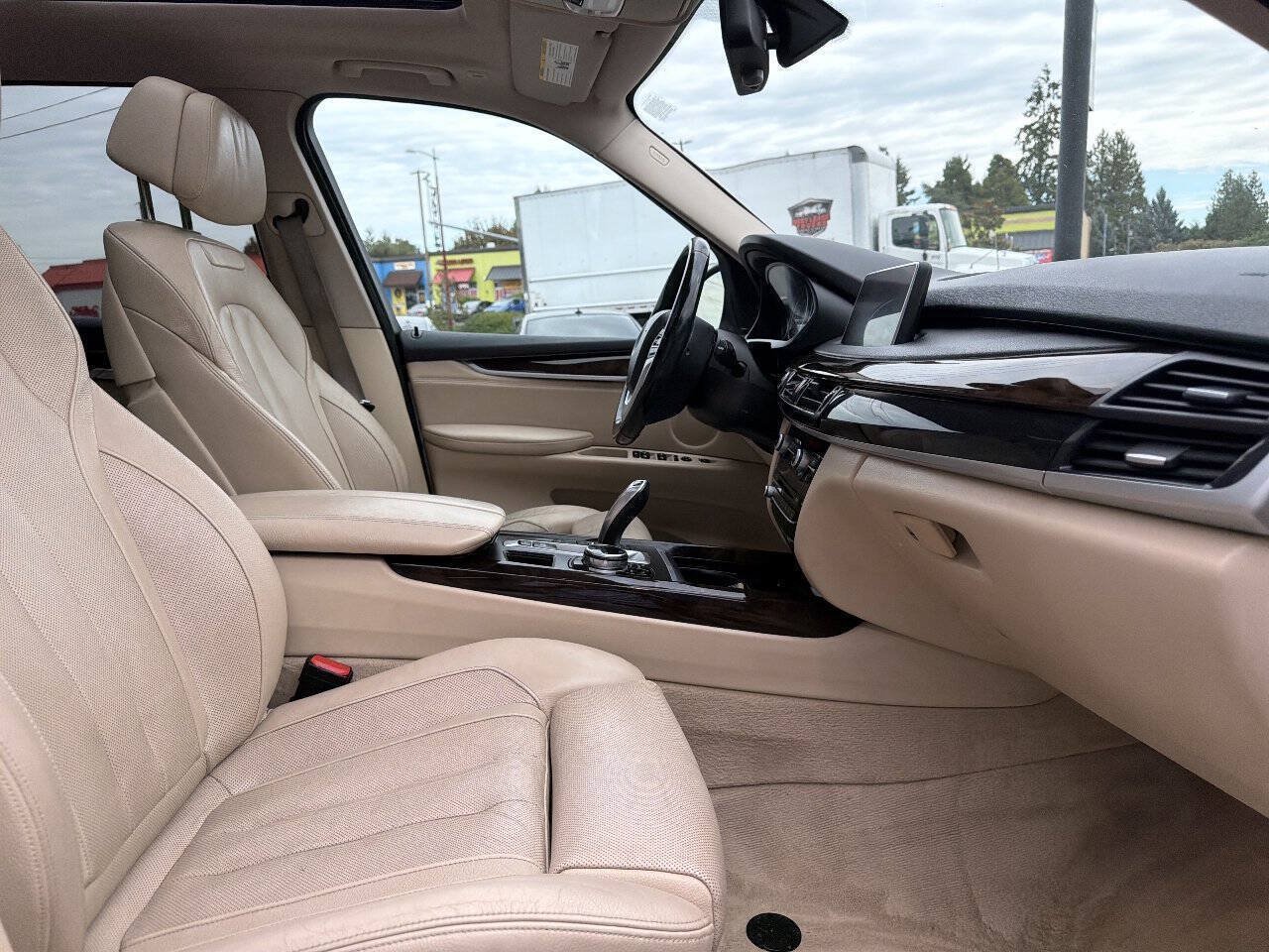 Used 2015 BMW X5 xDrive35i AWD/4WD image 16