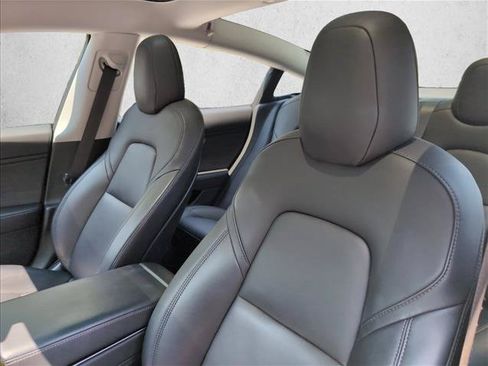 Used 2018 Tesla Model 3 Long Range RWD image 12