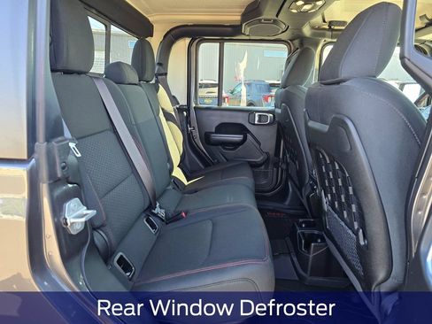 Used 2021 Jeep Gladiator Rubicon AWD/4WD image 15