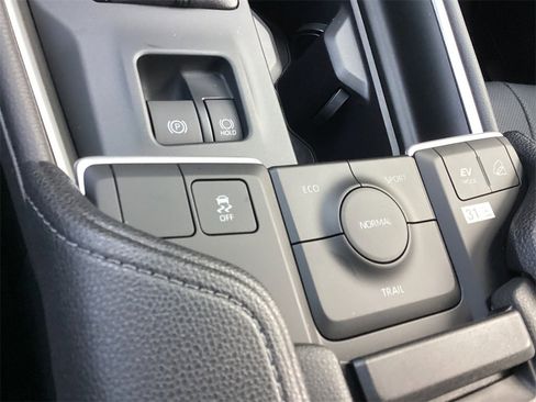 Used 2026 Toyota Grand Highlander AWD Hybrid image 23