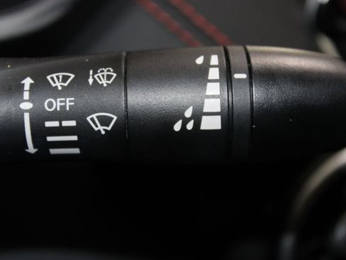 Used 2024 Nissan Sentra SR FWD image 23