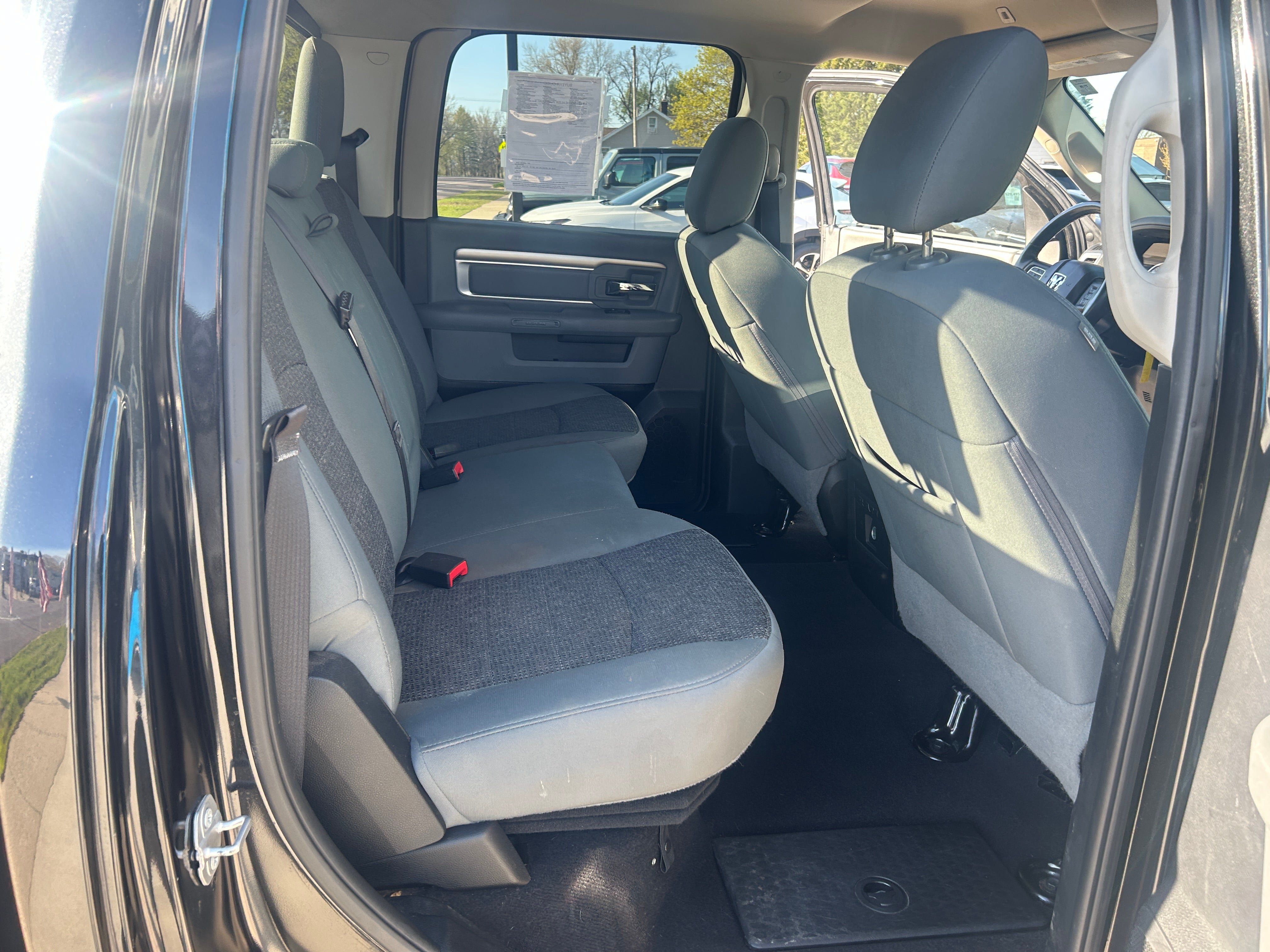 Used 2018 RAM 1500 Big Horn AWD/4WD image 34