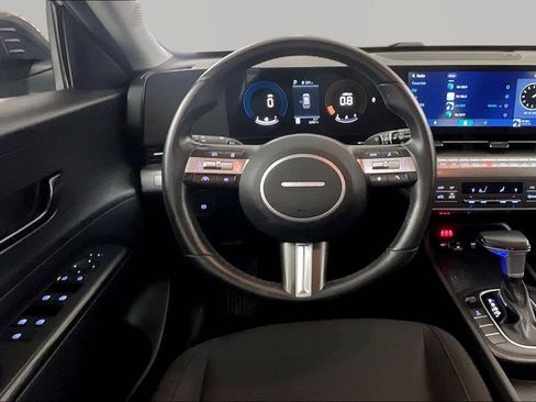 Used 2024 Hyundai Kona SEL image 8