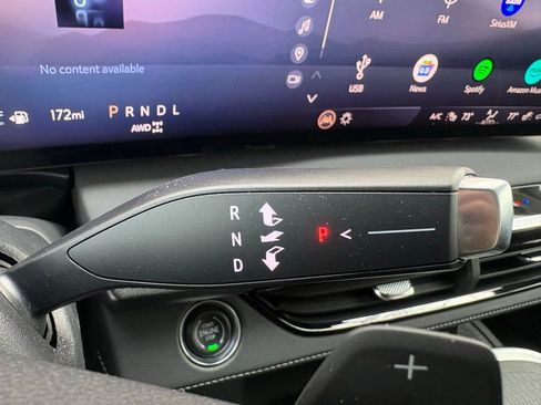 Used 2025 Buick Enclave Sport Touring w/ Power Package image 33