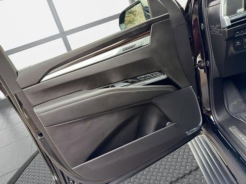 Certified 2025 Cadillac Escalade ESV Premium Luxury w/ Touring Package image 25