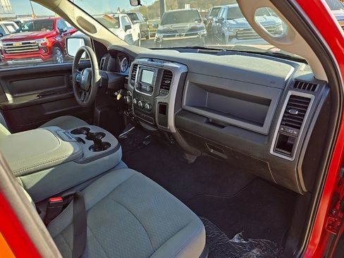 Used 2019 RAM 1500 Express image 22