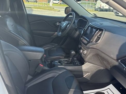 Certified 2022 Jeep Cherokee Limited image 9
