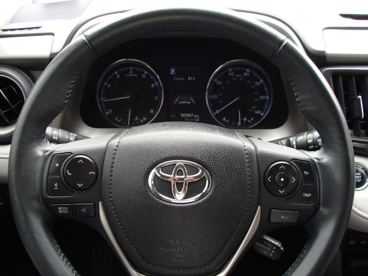 Used 2016 Toyota RAV4 Limited AWD/4WD image 14