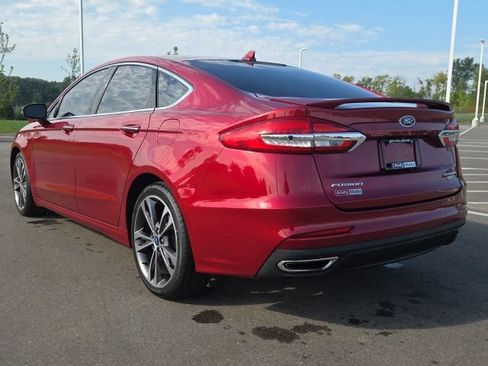 Used 2019 Ford Fusion Titanium AWD/4WD image 11