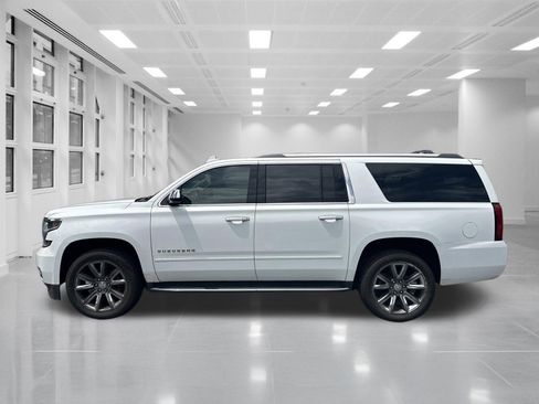 Used 2018 Chevrolet Suburban Premier RWD image 5