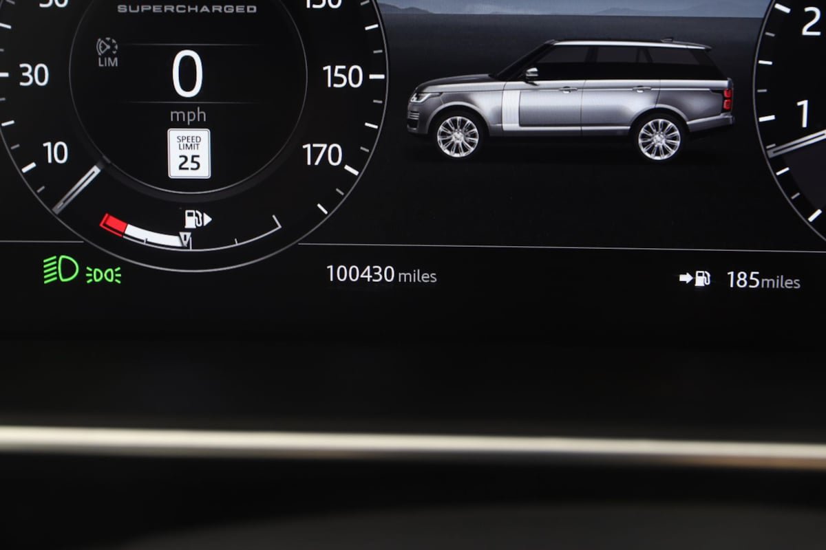 Used 2018 Land Rover Range Rover Supercharged AWD/4WD image 34