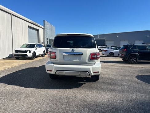 Used 2018 Nissan Armada Platinum image 4