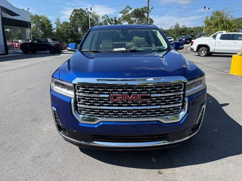 Certified 2023 GMC Acadia Denali w/ Denali Ultimate Package AWD/4WD image 8