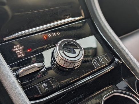 Used 2023 Jeep Grand Cherokee 4WD 4xe image 12