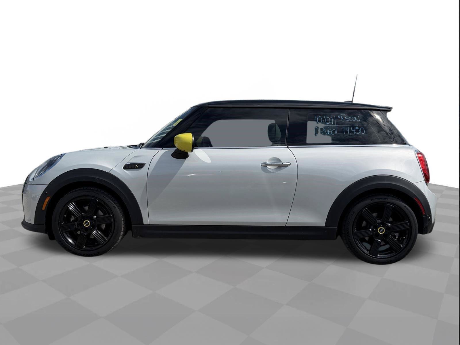Used 2023 MINI Cooper SE FWD image 2