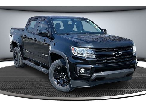 Used 2021 Chevrolet Colorado LT w/ LT Convenience Package image 11