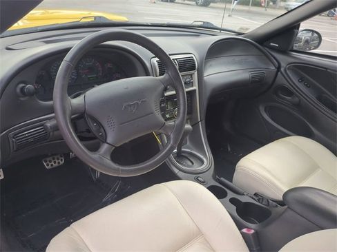 Used 2004 Ford Mustang GT image 15