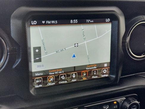 Used 2021 Jeep Wrangler Unlimited Sahara AWD/4WD image 19