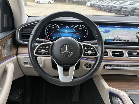 Used 2022 Mercedes-Benz GLE 350 4MATIC image 11