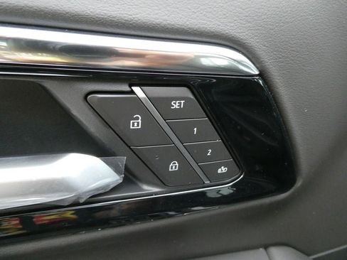 New 2026 Chevrolet Tahoe High Country AWD/4WD image 23