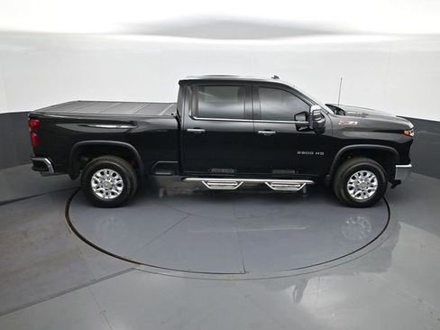 Used 2024 Chevrolet Silverado 2500 LTZ w/ LTZ Convenience Package AWD/4WD image 16