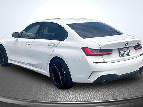Used 2020 BMW 330i Sedan w/ M Sport Package RWD image 2