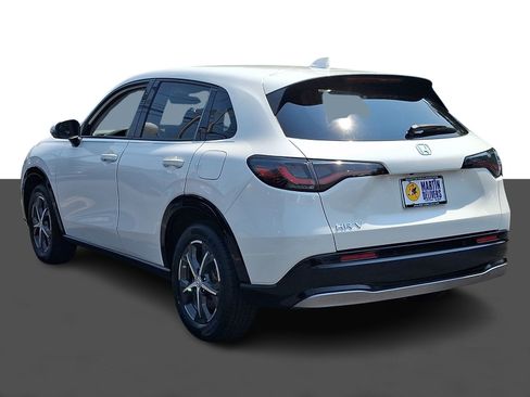 Certified 2024 Honda HR-V EX-L image 4