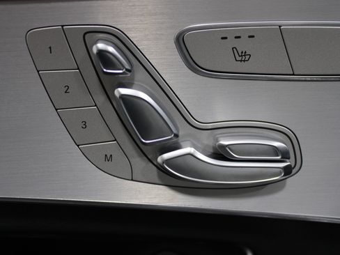 Used 2021 Mercedes-Benz GLC 300 image 46
