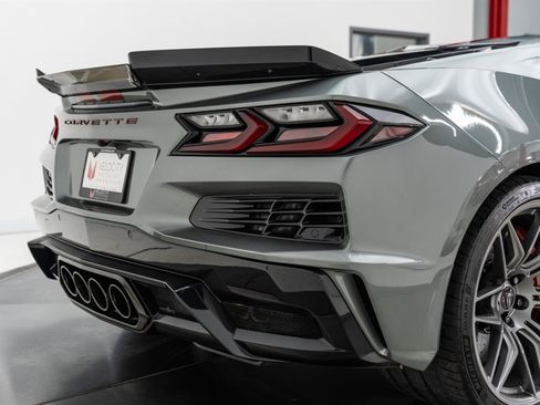 Used 2024 Chevrolet Corvette Z06 RWD image 28