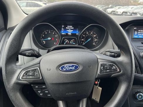 Used 2015 Ford Focus SE image 19
