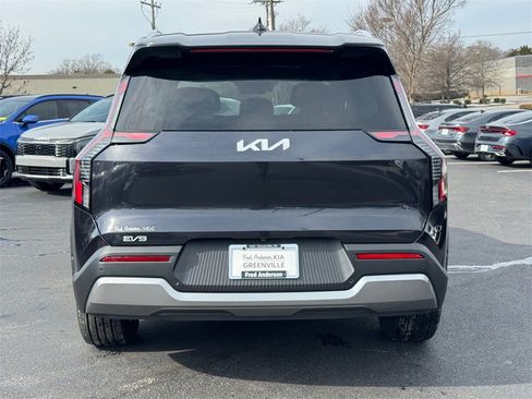 New 2026 Kia EV9 Wind image 4