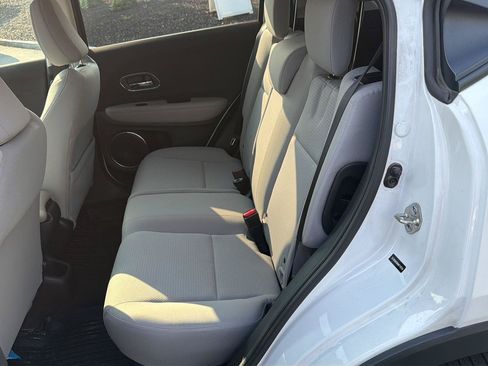 Used 2019 Honda HR-V EX image 21