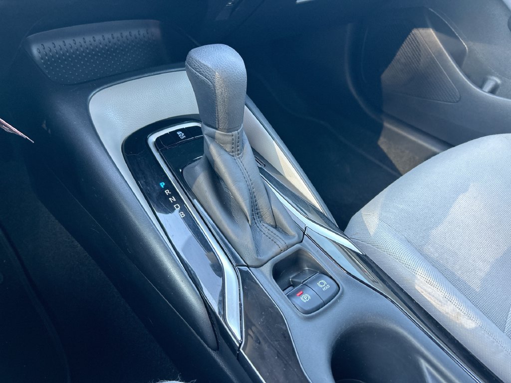 Used 2020 Toyota Corolla LE FWD image 24