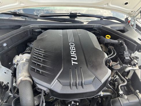 Used 2022 Genesis G70 3.3T w/ Sport Prestige Package AWD/4WD image 17