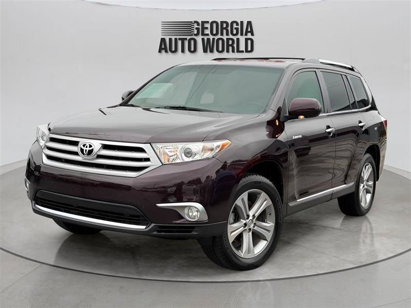 Used 2011 Toyota Highlander Limited w/ Tow Pkg FWD image 4
