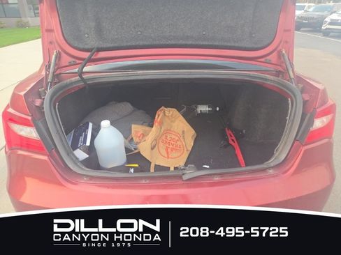 Used 2012 Chrysler 200 Touring w/ Cold Weather Group FWD image 11