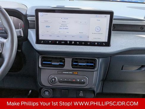 Used 2025 Ford Maverick XLT w/ XLT Luxury Package FWD image 17