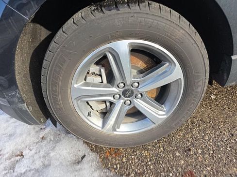 Used 2023 Ford Edge SEL w/ Convenience Package image 11